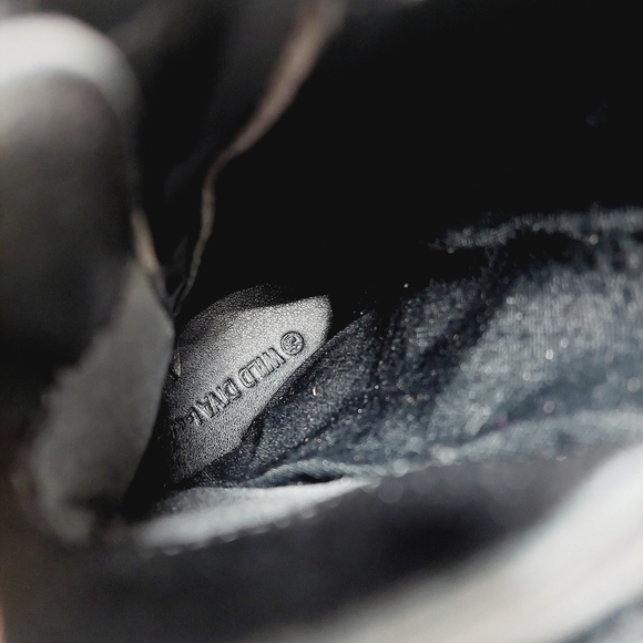 Wild Diva Munich-09 Faux Leather Lug Sole Rhinestone Lace-Up Combat Boots K776 - Picture 10 of 11